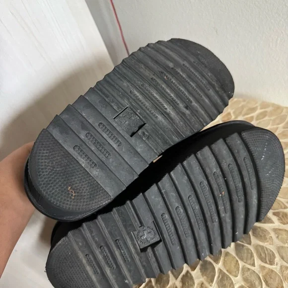 Dr Martens Black Voss Quad Platform Hydro Leather Sandals size 7 - Picture 10 of 10